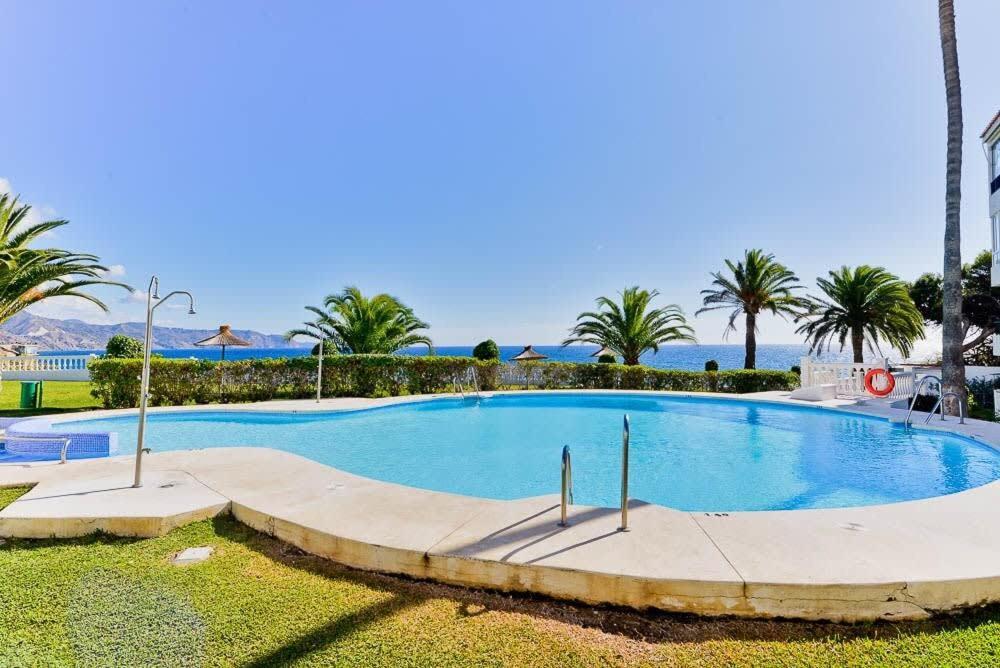 Las Palmeras Nerja Bagian luar foto